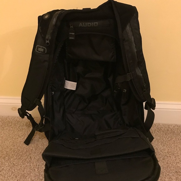 OGIO No Drag Backpack - Picture 7 of 12